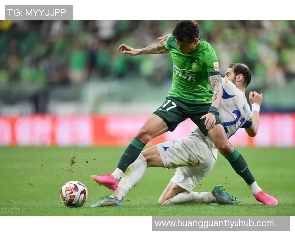 国安重返训练场外援斯帕吉奇归队备战新赛季 国安重返训练场外援斯帕吉奇归队备战新赛季