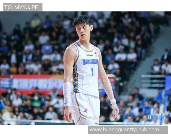 小曾季前赛拼劲十足媒体人分析合同压力促球员表现