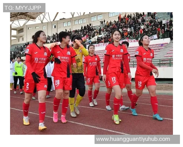 武汉女足外援奥乌苏错失绝佳机会踢中边网令人扼腕叹息 武汉女足外援奥乌苏错失绝佳机会踢中边网令人扼腕叹息