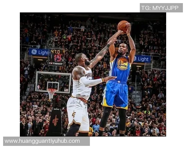 杜兰特感慨詹姆斯伟大标准每次对决都心存感激与敬意