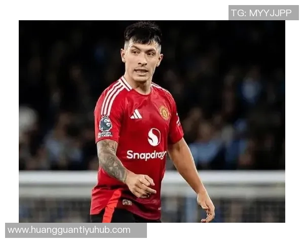 利桑德罗随队恢复有球训练预计10月底前重返赛场