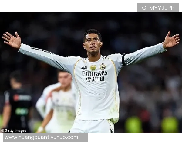 19岁荷兰中场斯米特要价6000万欧吸引皇马巴萨拜仁等豪门关注